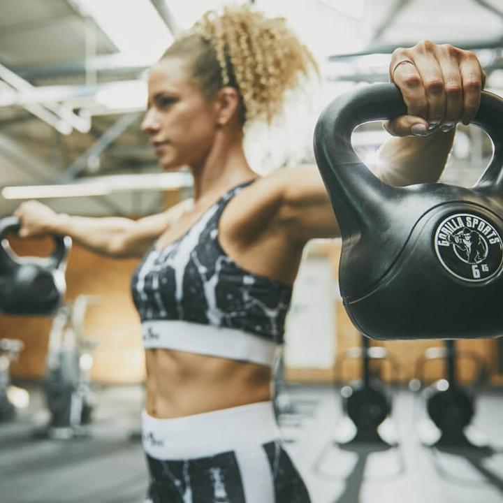Produktbild Gorilla Sports Kettlebell Set (1 x 6 kg, 1 x 8 kg, 1 x 3 kg)