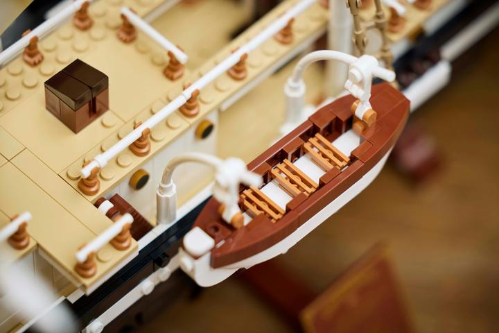 Productafbeelding LEGO Uithoudingsvermogen (10335, LEGO Icons, LEGO Zeldzame Sets)