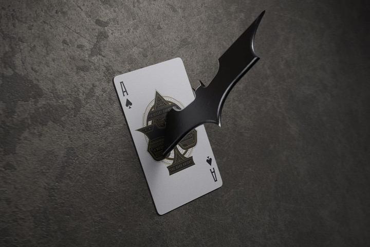 Immagine prodotto Theory11 Carte da gioco del Cavaliere Oscuro di Batman | teoria11 (Inglese)