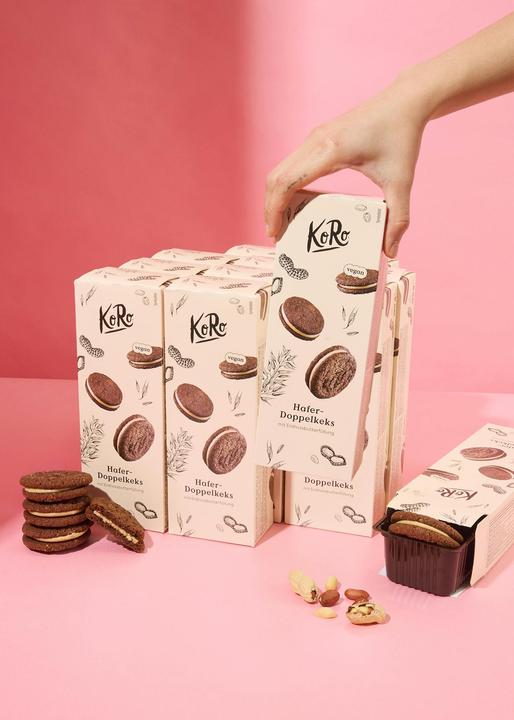 Produktbild KoRo Runder knuspriger Keks mit Hafer und Erdnussbutterfüllung (2160 g)