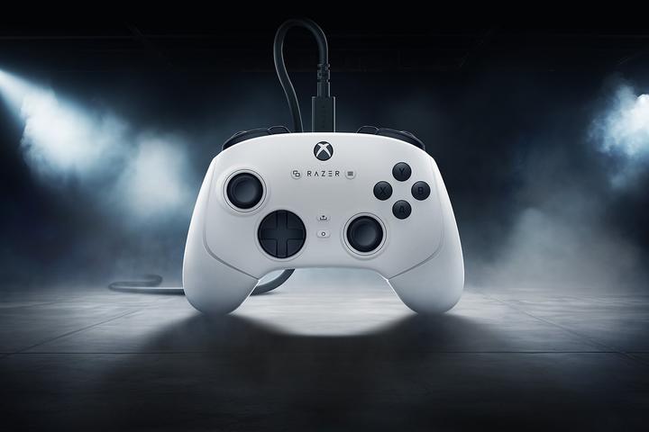 Actual product image Razer Wolverine V3 Tournament Edition (PC, Xbox Series X, Xbox Series S)