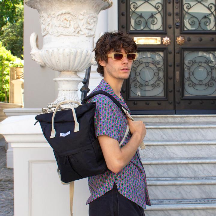 Produktbild Kind Bag Medium Backpack Pebble Black (389 l)