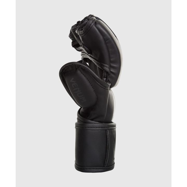Image du produit Venum Challenger 2.0 MMA (4 OZ, L, XL)