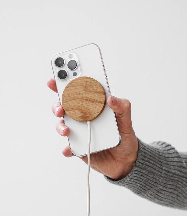 Produktbild Woodcessories MagPad (10 W)