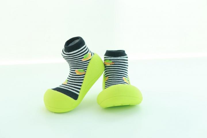 Attipas Ufo black