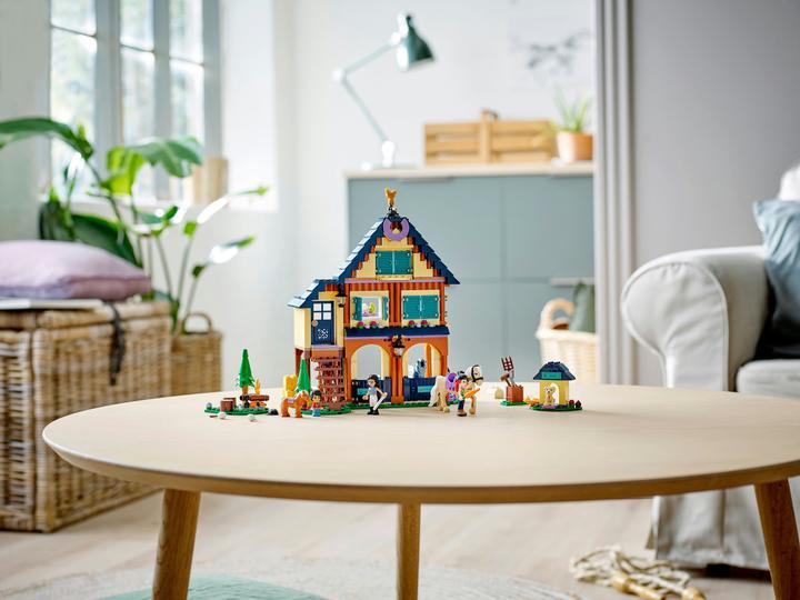 Image du produit LEGO Le centre équestre de la forêt (41683, LEGO Friends)