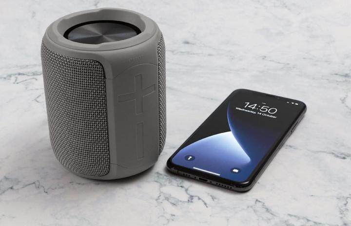 Actual product image Streetz S300 (10 h, Rechargeable battery operated)