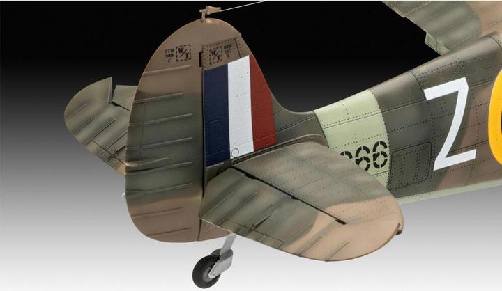 Actual product image Revell Gift Set Spitfire Mk.V Iron Maiden