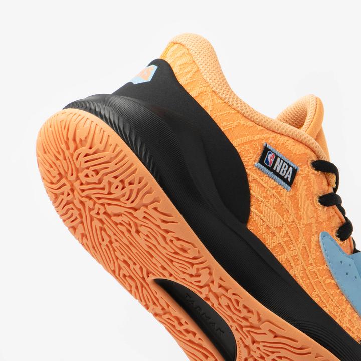 Immagine prodotto Tarmak Scarpe da basket per bambini Low NBA Knicks - Fast 900 Low-1 arancione (38)