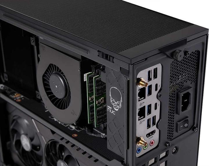Produktbild Bluechip BUSINESSline Workstation WS800 (i9-14900KF, 16 GB, 500 GB, RTX A4000)