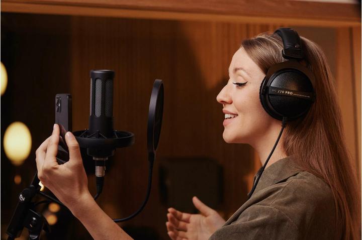 Produktbild Beyerdynamic DT 770 Pro Black Limited Edition (keine Geräuschunterdrückung, Kabelgebunden)