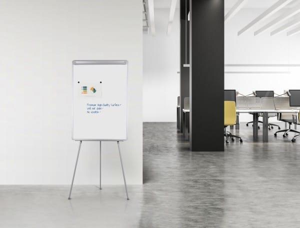 Produktbild Q-Connect Flipchart mit 2 Armen (70 x 100 cm)