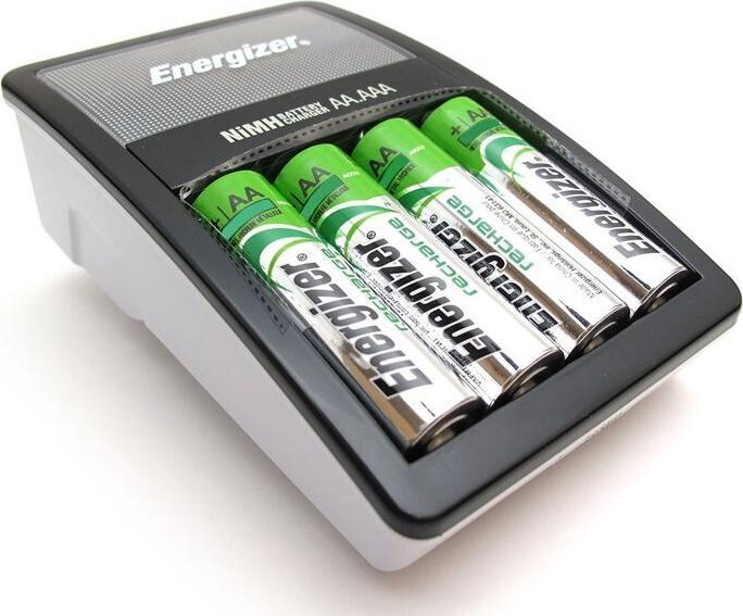 Immagine prodotto Energizer Ricarica Maxi (4 pz., AA, 2000 mAh, Batteria + Caricabatterie)