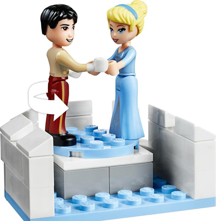 Actual product image LEGO Cinderella's dream castle (41154, LEGO Disney)