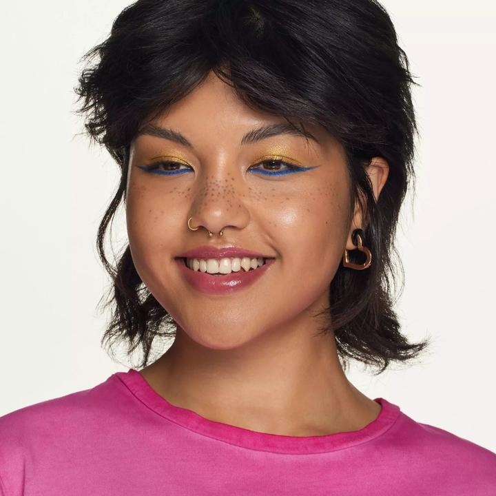 Actual product image essence Hydra Kiss (Pink)