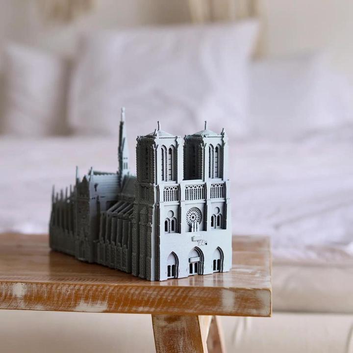 Produktbild Cartonic Notre-Dame de Paris - 3D Modell aus Karton
