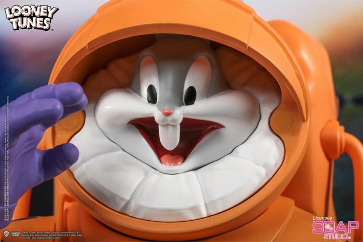 Actual product image Soap Studio Looney Tunes: Bugs Bunny Astronaut Statue