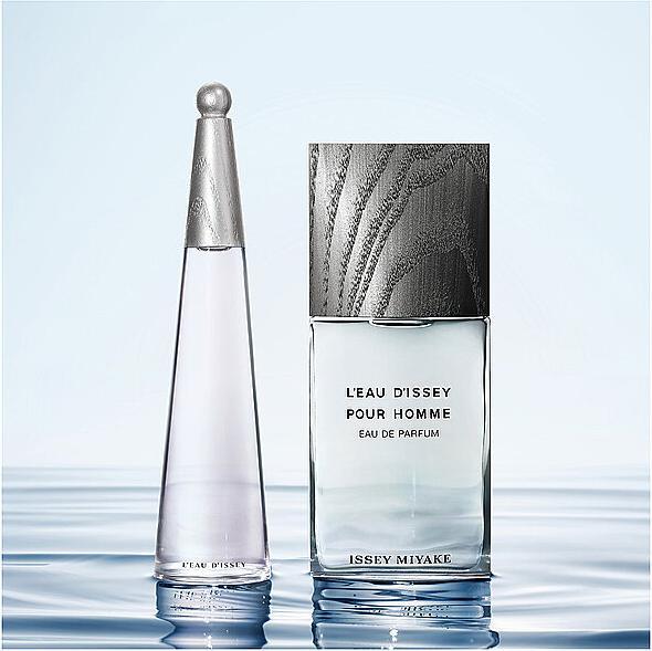 Produktbild Issey Miyake L'Eau D'Issey - Eau Parfum Intense (Eau de Parfum, 50 ml)