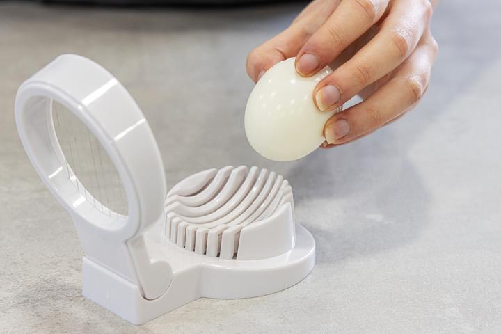 Actual product image Kitchen Craft Egg slicer plastic - stainless steel wires