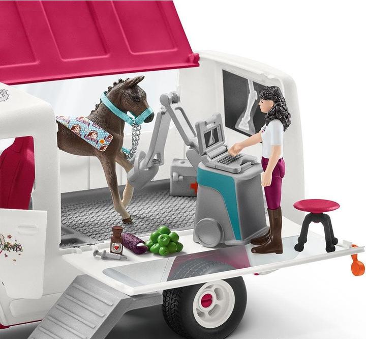Productafbeelding Schleich Mobiele dierenarts met Hannoveraans veulen