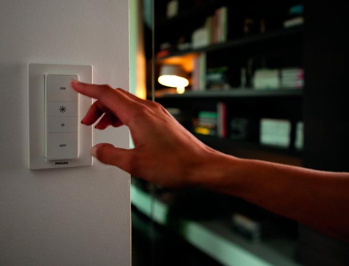 Actual product image Philips Hue Fair Basis BT (3000 lm)