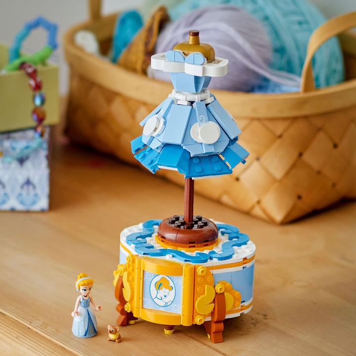 Image du produit LEGO La robe de Cendrillon (43266, LEGO Disney)