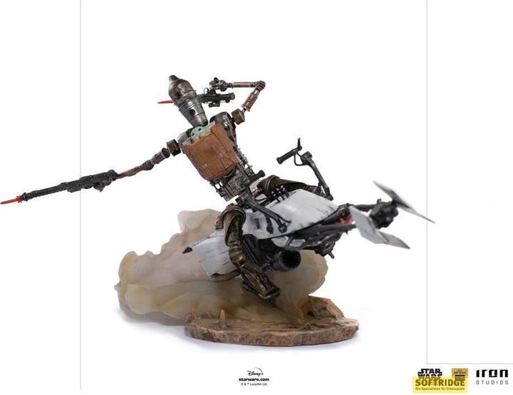 Actual product image Iron Studios Star Wars The Mandalorian statuette 1/10 Deluxe Art Scale IG-11 & The Child 20 cm