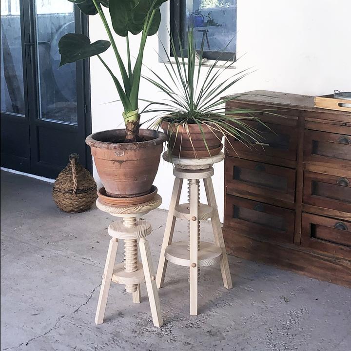 Produktbild Europe & Nature Hocker mit Schrauben - massive Kiefer - hoch