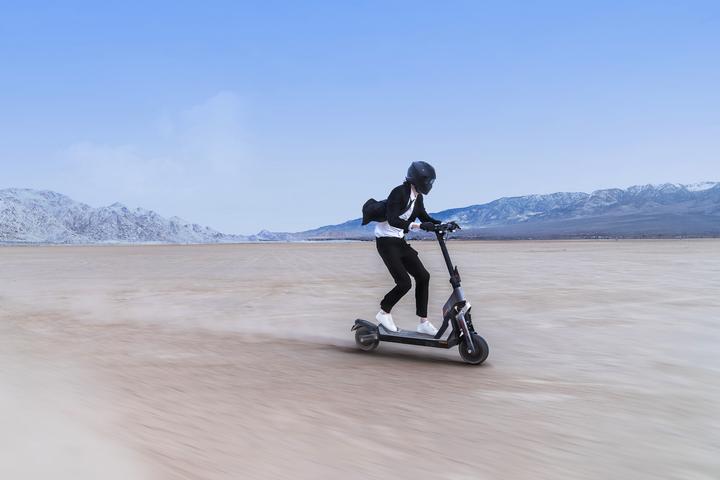 Actual product image Segway-Ninebot GT 1 D (20 km/h, 70 km, 500 W)