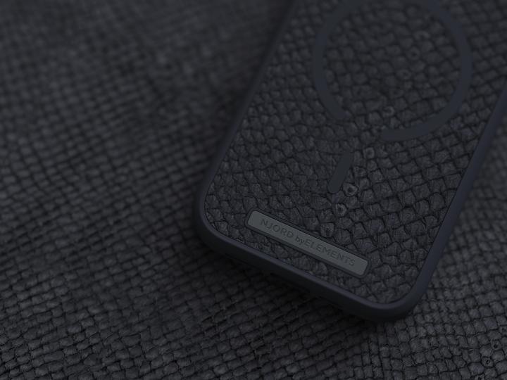 Actual product image Njord Hard Cover Vindur Case for iPhone 13 (Apple iPhone 13)