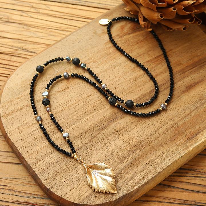 Actual product image Andreani Necklace with leaf pendant made of genuine black freshwater pearls with glass (Pearls)