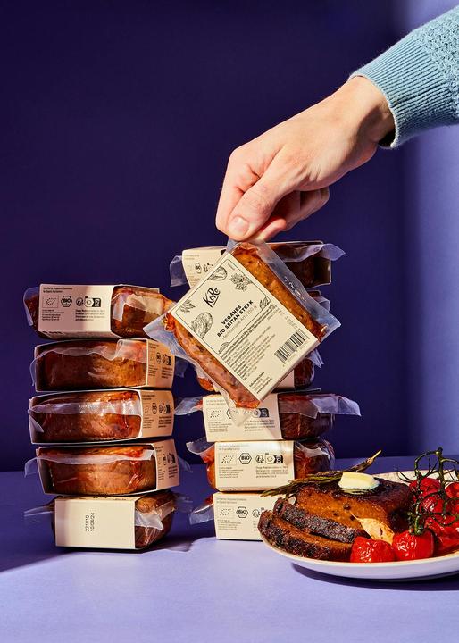 Actual product image KoRo Meat alternative based on wheat gluten, Mediterranean style (3000 g)