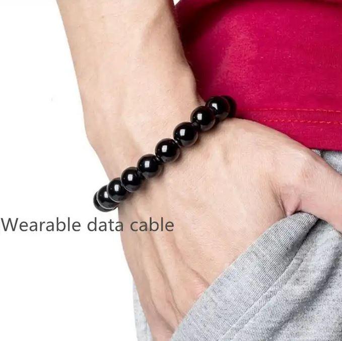 Actual product image PhoneLook Elégant bracelet de perles Câble de chargement 2 en 1 avec port USB-C intégré (USB 3.2 Gen 1)