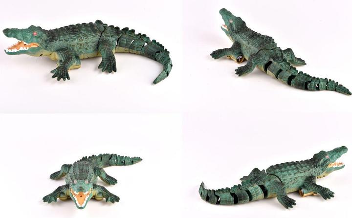 Actual product image Totally Tech RC Alligator with glowing eyes