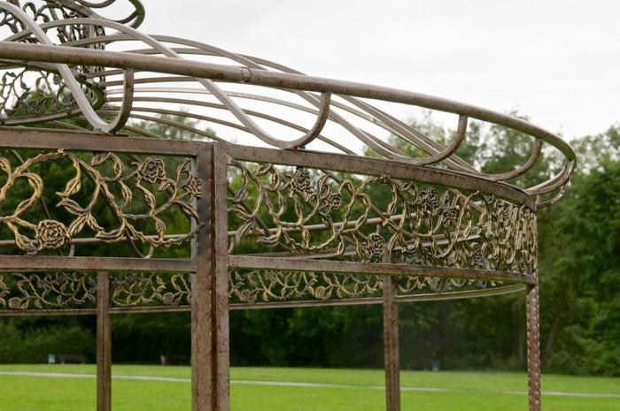 Immagine prodotto Swisshandel24 Gazebo di lusso Romantic rotondo 350 cm bronzo (350 cm, 350 cm)