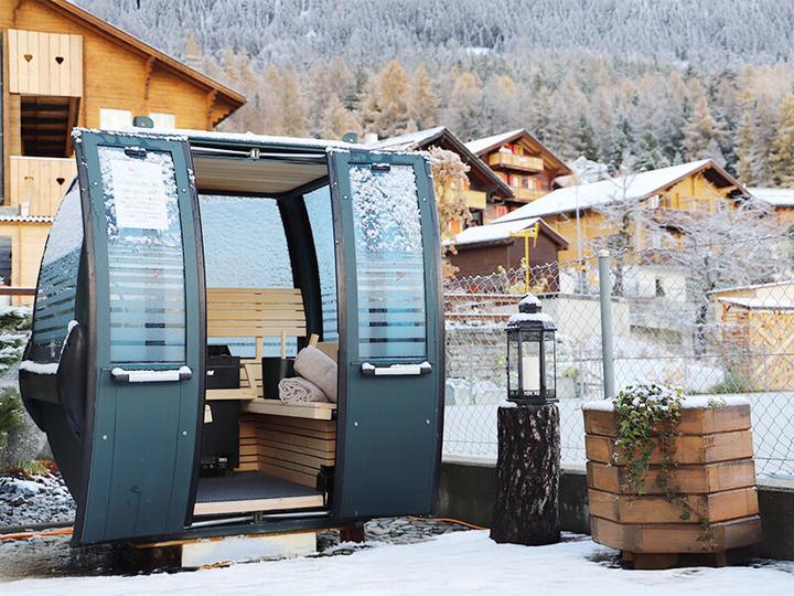 Immagine prodotto Smartbox Visita privata di mezza giornata alle terme e sauna in gondola nel Canton Vallese con Prosecco per (2 pers.)