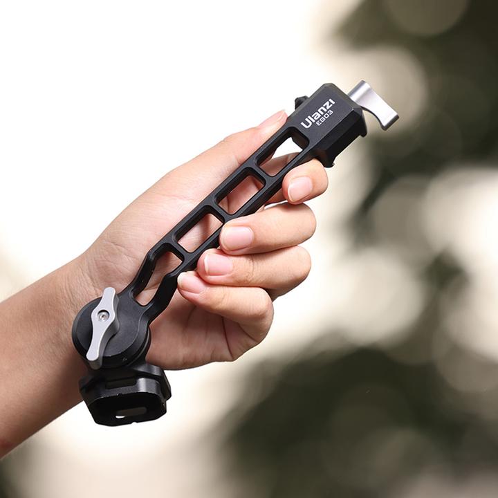 Actual product image Ulanzi EG03 Claw Quick Release Sling Handgrip For DJI RS 3/RS 3 Mini/RS 3 Pro/RS 2 Stabiliser (Gimbal handle)