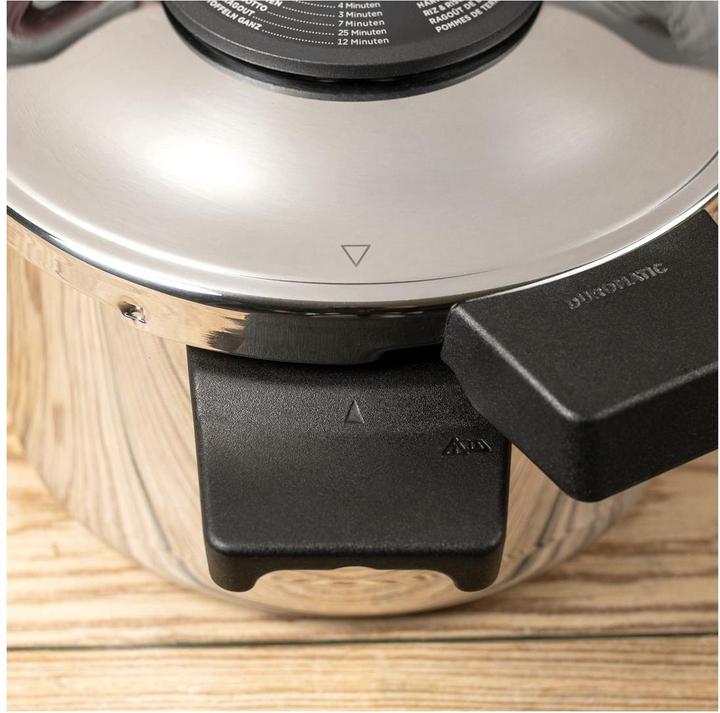 Actual product image Kuhn Rikon Duromatic Classic Neo (20 cm, Pot, Stainless steel)