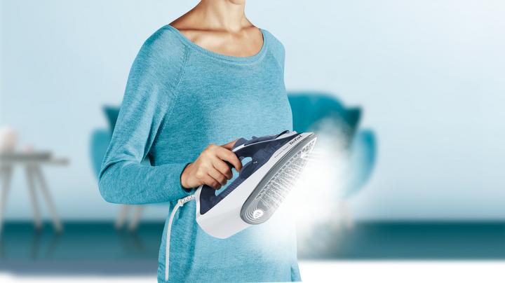Actual product image Tefal Express Steam FV2837E0 Iron Dry & Steam Iron Cerilium Sole (2400 W, 165 g/min)