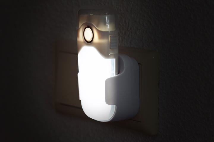 Produktbild Alecto ATL-80 LED-Taschenlampe/LED-Nachtlicht mit Sensor (22 cm, 20 lm)