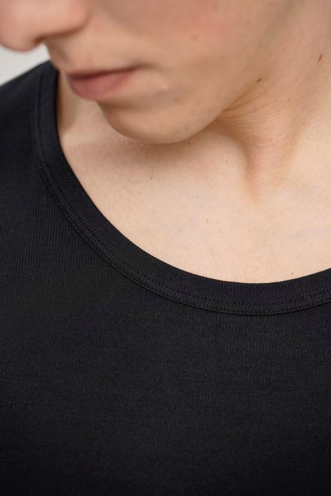Actual product image Moi Basics t-shirt black (L)