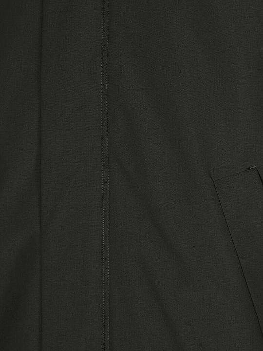 Actual product image Elvine Barnard (L)