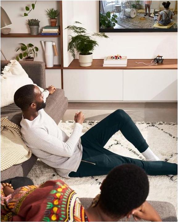 Produktbild Google Chromecast mit TV 4K (4 GB, Android 9.0 (Pie))