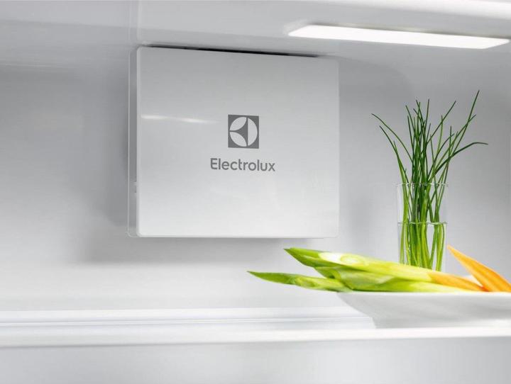 Immagine prodotto Electrolux ENG7TE75S Serie 700 GreenZone Frigorifero Combinato (376 l)