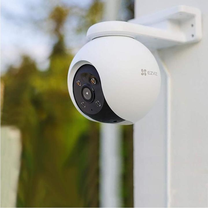 Actual product image EZVIZ H8 Pro (2880 x 1296 pixels)