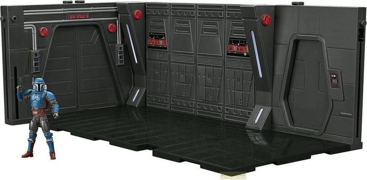 Actual product image Hasbro Star Wars: The Mandalorian Vintage Collection Moff Gideon's Imperial Light Cruiser Hallway with