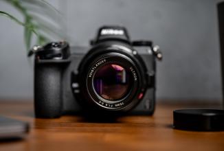 Produktbild Voigtländer Ultron 75mm / 1.9 S.C. VM schwarz (Leica M)