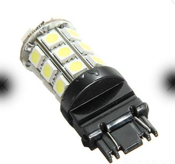 Actual product image Hermex 1x T25 P27W 3156 27 SMD LED ERROR FREE CANBUS OBC - XENON White