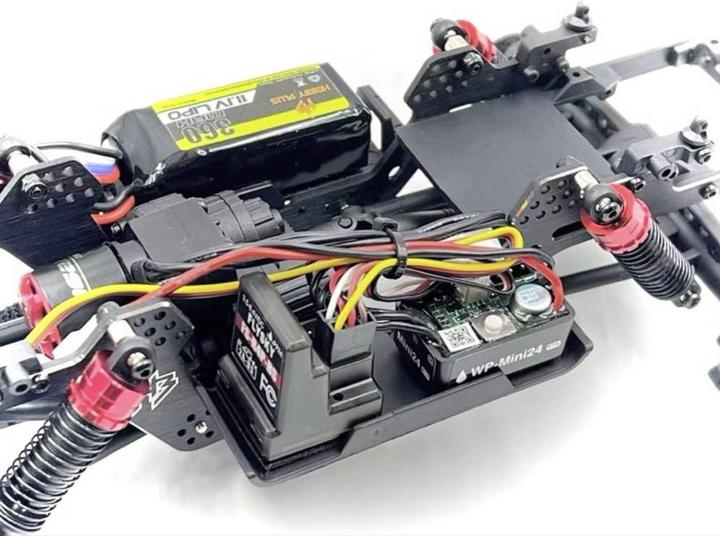 Image du produit Absima Hobby Plus CR18P EVO PRO JUICED Rot Brushless 1:18 RC Modellauto Elektro Truggy (RTR Prêt à fonctionner)