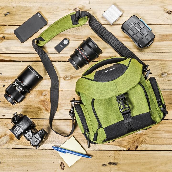 Actual product image mantona Premium camera bag green (Camera shoulder bag)
